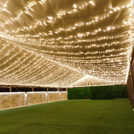 guirnlad led cálido con destellos, cable blanco, opluz