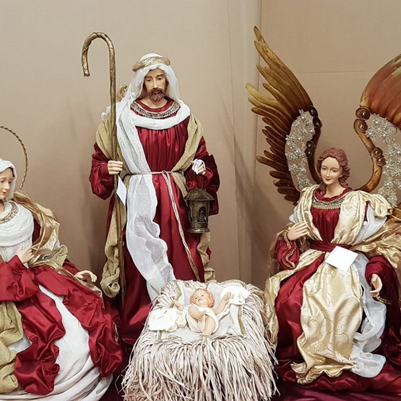 BELÉN TAMAÑO REAL 4 FIGURAS 1M ROJO