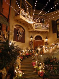 como decorar tu casa con luces de navidad